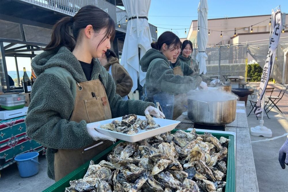 明石 牡蠣小屋 ZAZAZA 冬の味覚!相生産牡蠣食べ放題が手頃に