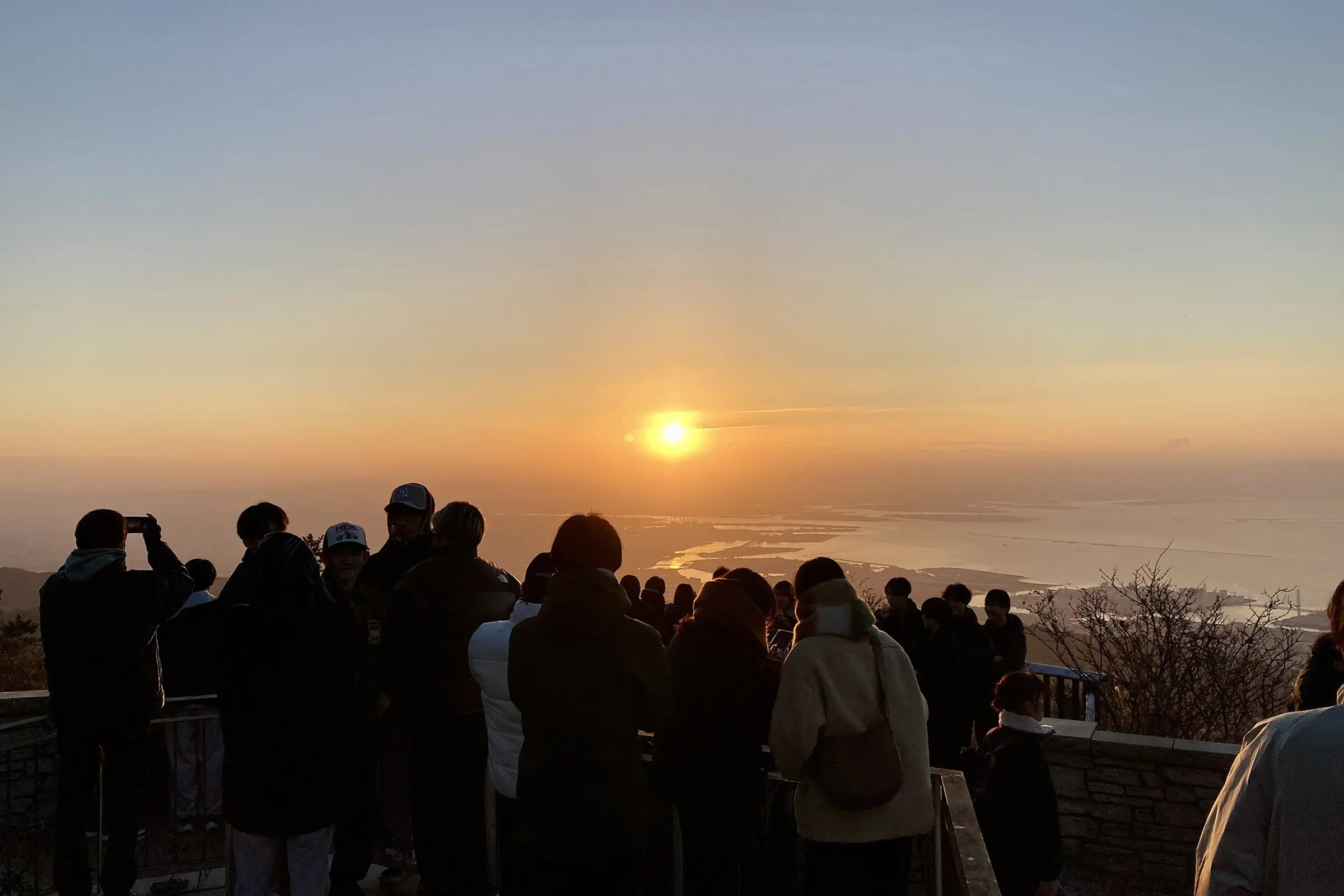 六甲山 初日の出2026 ケーブル早朝運転&ガーデンテラス終夜営業!