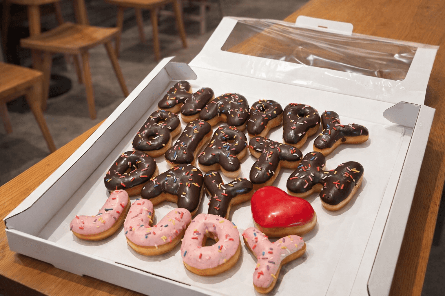 六甲道にカスタムドーナツ店「ABCs by THE CITY DONUTS」1月30日開店